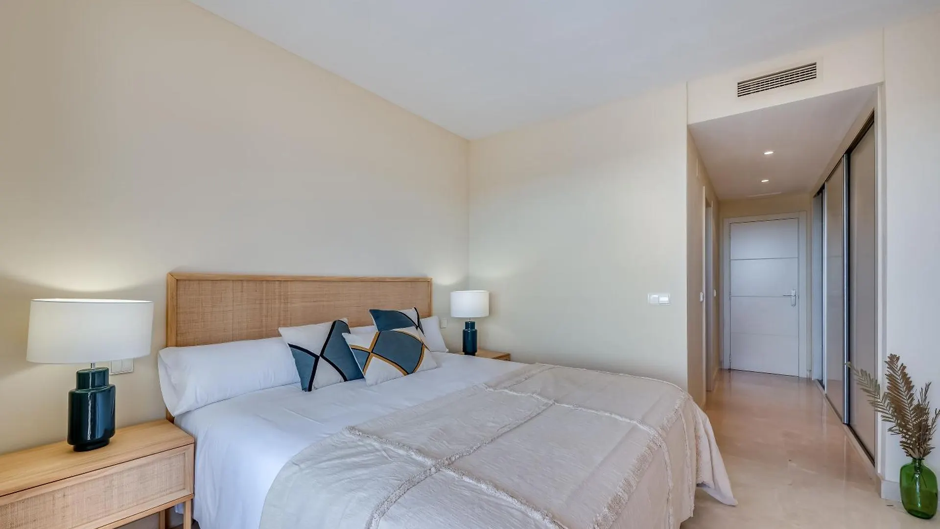 Vistas Espectaculares En La Quinta Suites Cerca De Puerto Banus Benahavís Apartman