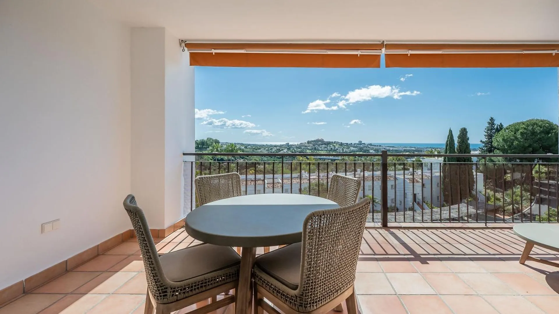 Vistas Espectaculares En La Quinta Suites Cerca De Puerto Banus Benahavís 0*,  Spanien