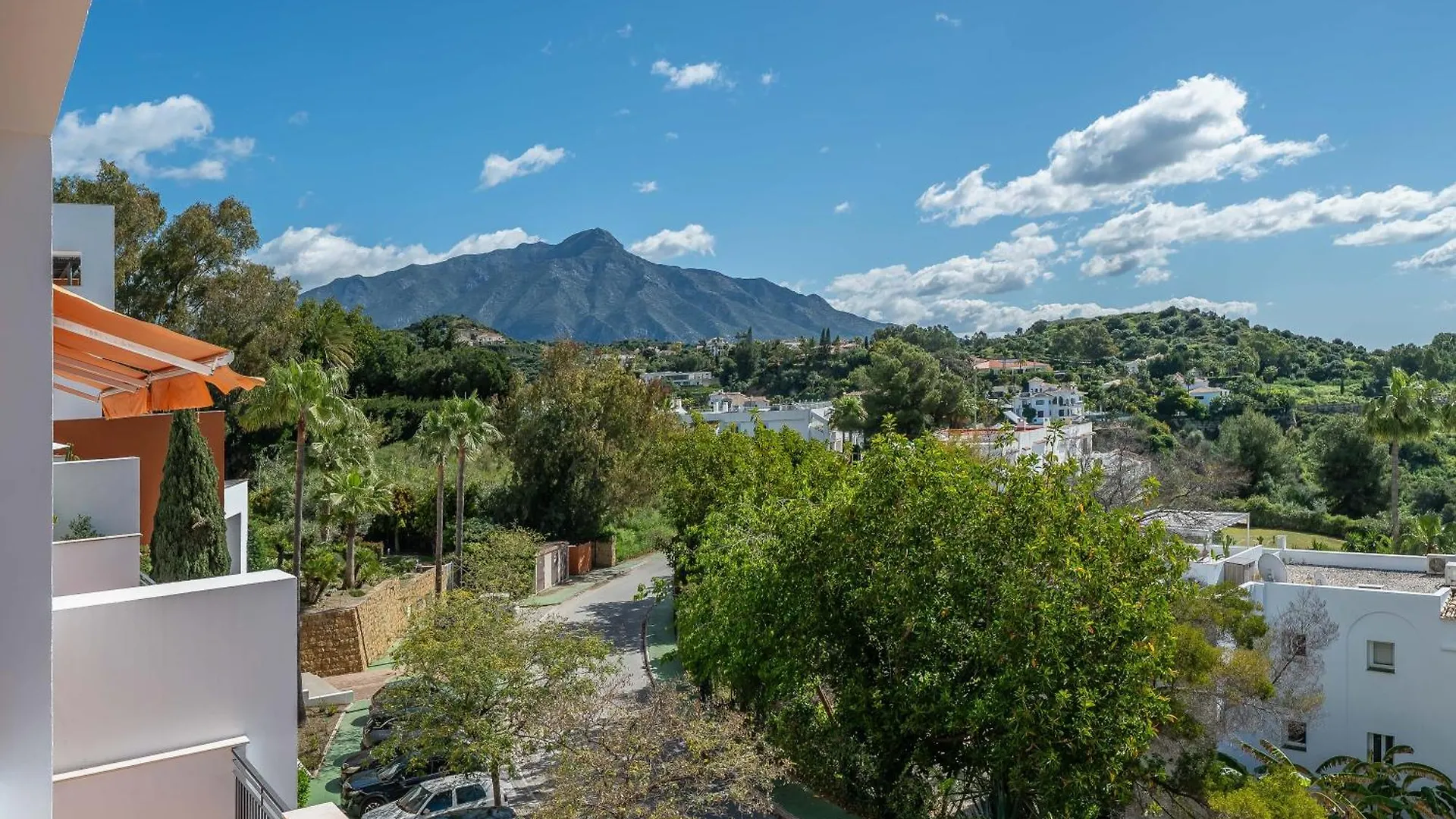Vistas Espectaculares En La Quinta Suites Cerca De Puerto Banus Benahavís